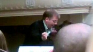 Сумасшедший дирижёр - смотреть видео (2:26)