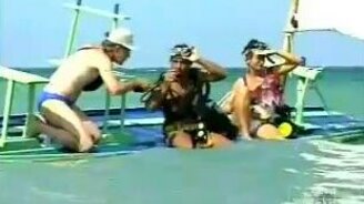 Бразильский розыгрыш с акулой - смотреть видео (2:43)
