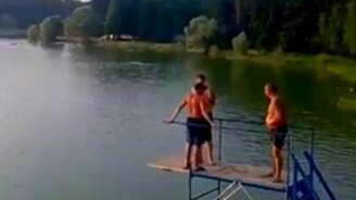 Чтобы девушке больше понравилось - смотреть видео (0:27)