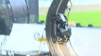 Мёртвые петли на машине - смотреть видео (0:52)