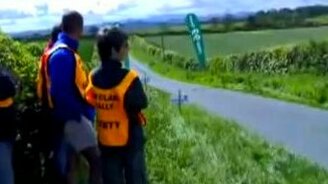 Бешеный прыжок авто - смотреть видео (0:59)