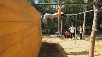 Те, кто живёт паркуром - смотреть видео (3:44)