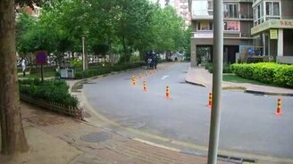 Китайцы собирают муор - смотреть видео (0:27)