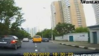 Резвый микроавтобус - смотреть видео (0:51)