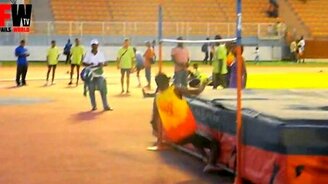 Прыжку свершиться не удалось - смотреть видео (0:19)