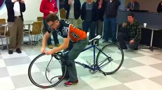 Скоростная починка велика - смотреть видео (1:04)