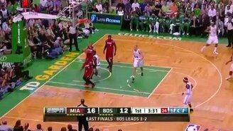 Непокорный мяч - смотреть видео (0:21)