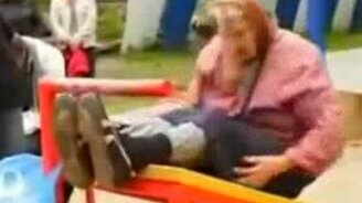 Неожиданная бабулька - смотреть видео (6:15)