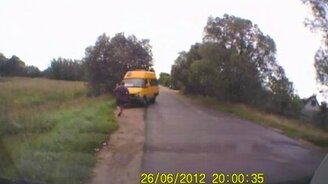 У тебя Газель поехала! - смотреть видео (0:19)