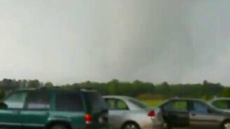 Смерч прошёл рядом - смотреть видео (1:54)