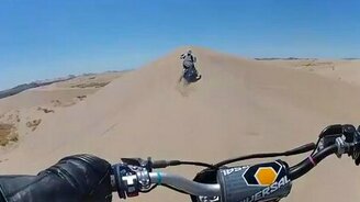 Мотокросс в стиле Звёздных войн - смотреть видео (2:59)