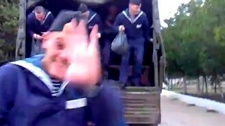 Разгрузка солдат после бани - смотреть видео (1:54)