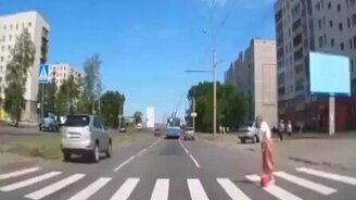 Самостоятельная бабуля-ниндзя - смотреть видео (0:33)