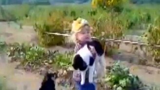 Маленькая храбрая спасительница - смотреть видео (1:10)