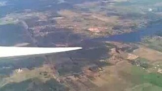 Орёл у крыла самолёта - смотреть видео (1:12)