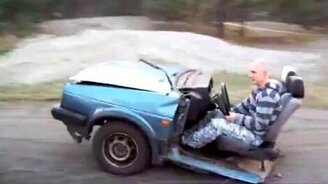 Самый короткий спорткар - смотреть видео (1:31)