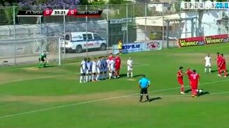 Футболисты-мухлёвщики - смотреть видео (0:31)