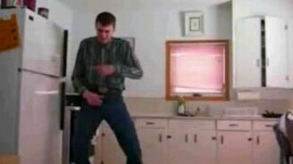 Пальцем в вентилятор - смотреть видео (0:31)