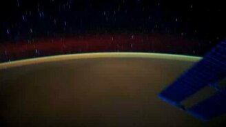 Безмятежный полёт спутника - смотреть видео (3:49)