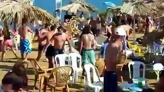 Экстремальный бой на пляже - смотреть видео (0:39)