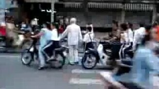 Пешеходный переход - смотреть видео (0:21)