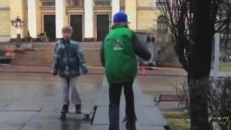 Парнишка ушёл из кадра - смотреть видео (0:12)