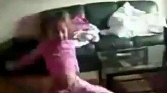 Котяра защитник - смотреть видео (0:32)