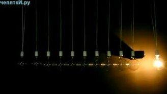 Вечный двигатель из лампочек - смотреть видео (1:01)