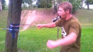 На воображаемом мотоцикле... - смотреть видео (0:38)