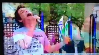 Покорил фанатку - смотреть видео (0:32)