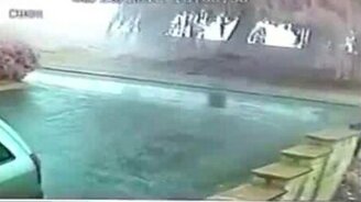 Повезло мужчине! - смотреть видео (0:25)