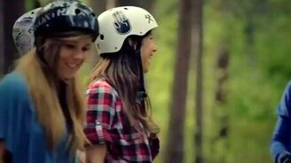 Девушки на скоростном спуске - смотреть видео (4:12)