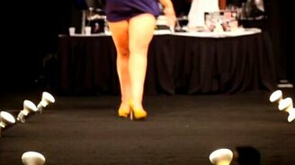 Провал модной толстушки - смотреть видео (0:21)