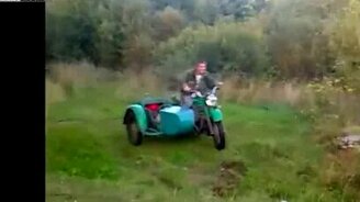 Наехал на оператора - смотреть видео (0:15)