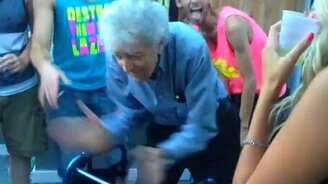 Заводной дед - смотреть видео (1:27)