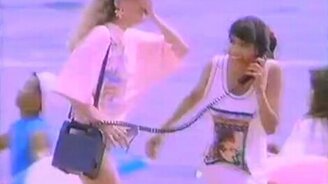 Какими были мобильные телефоны - смотреть видео (0:30)