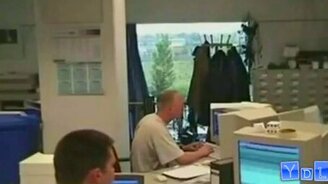 Глупые и прикольные розыгрыши - смотреть видео (8:18)