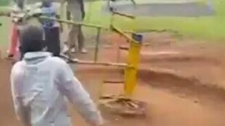 Опасная детская площадка - смотреть видео (1:39)