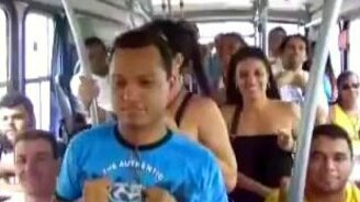 Как бразильцы ездят в транспорте - смотреть видео (0:54)