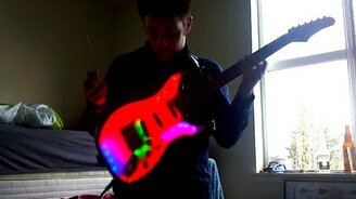 Эффектная гитара - смотреть видео (0:55)