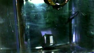 Наручные часы против блендера - смотреть видео (2:00)