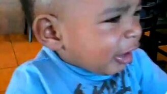 Дети пробуют лимончик - смотреть видео (3:58)