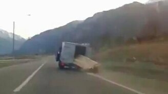 Возможности русского грузовичка - смотреть видео (0:20)