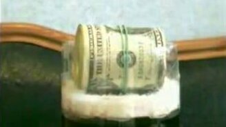 Сейф из бутылки - смотреть видео (2:06)