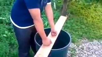 Каратист-любитель - смотреть видео (0:15)