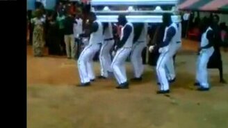 Африканские похороны - смотреть видео (1:16)