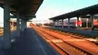 Смелый пешеход - смотреть видео (0:15)