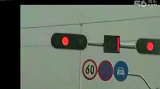 Глючный светофор - смотреть видео (0:45)