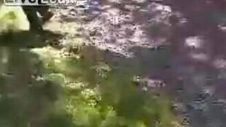 Неуклюжая и везучая - смотреть видео (0:14)