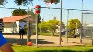 Нежданная встреча с забором - смотреть видео (0:16)